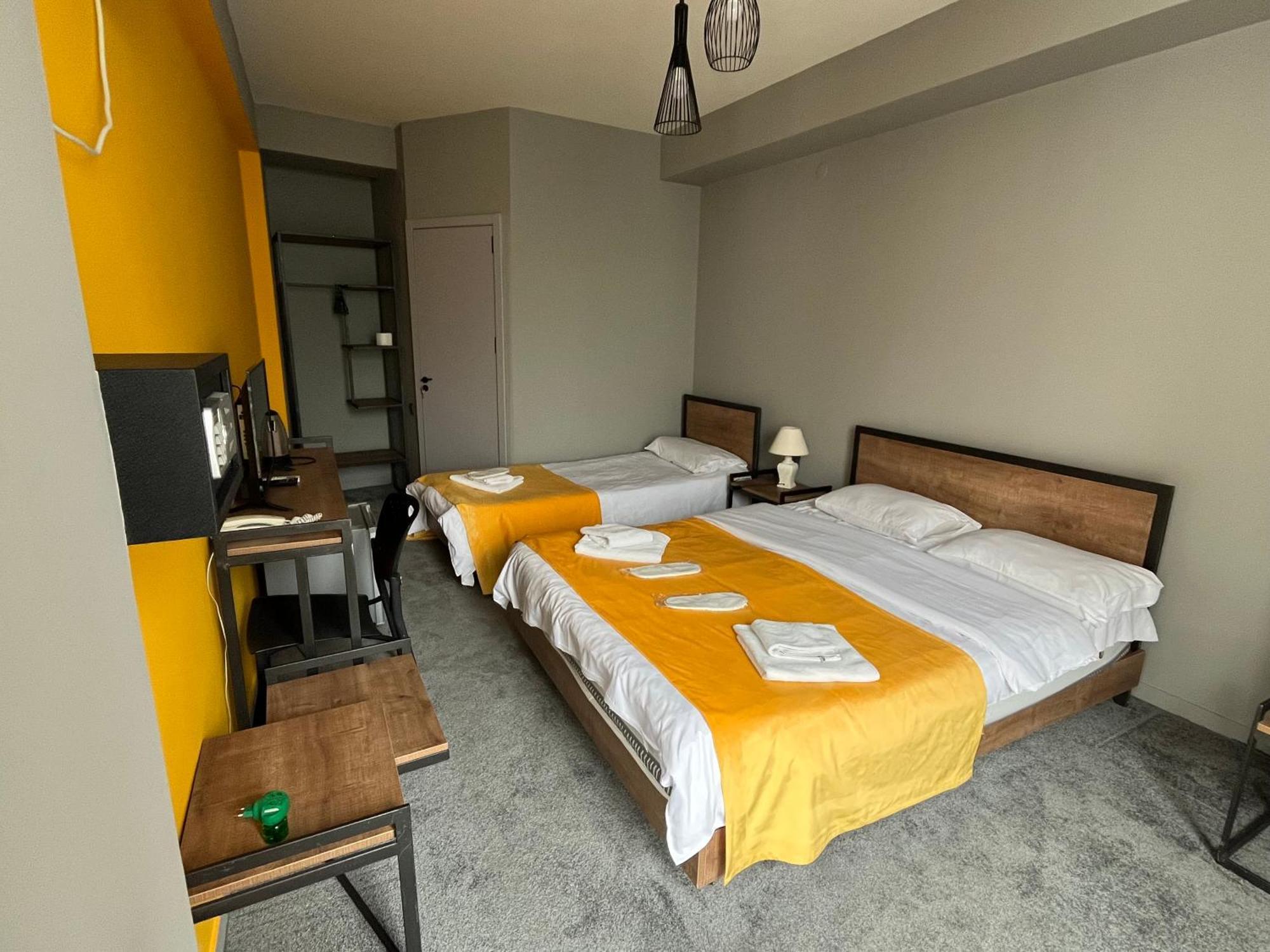 Diuma Hotel Tbilisi Exteriör bild
