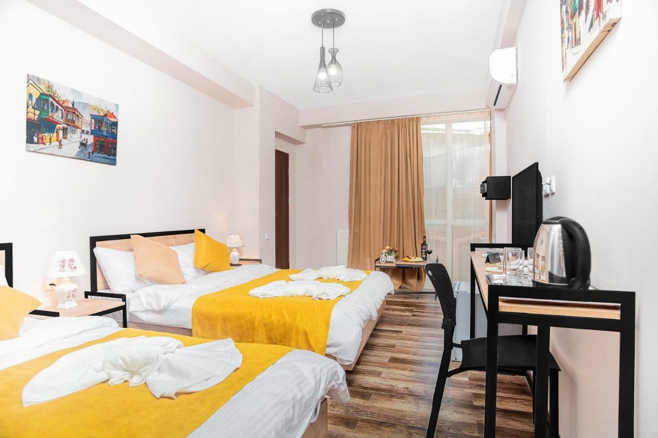 Diuma Hotel Tbilisi Exteriör bild